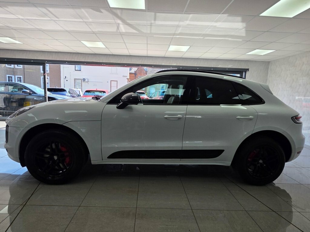 Porsche Macan Gts Pdk White #50