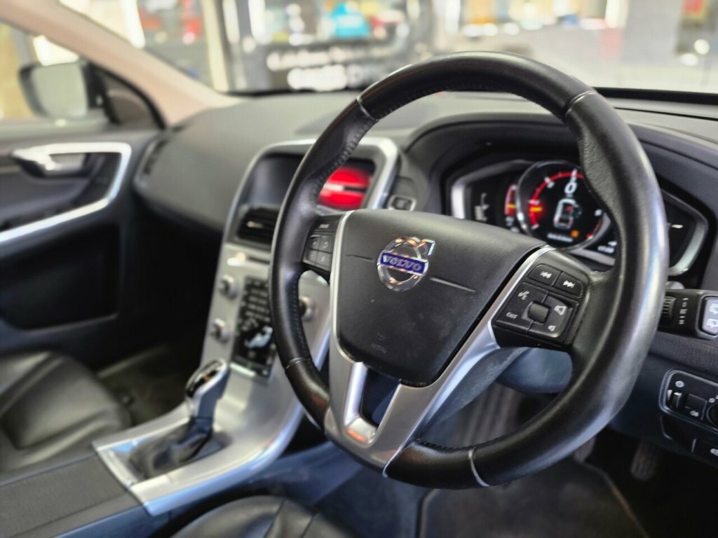 Volvo XC60 D4 Awd R-design Lux Nav Grey #50