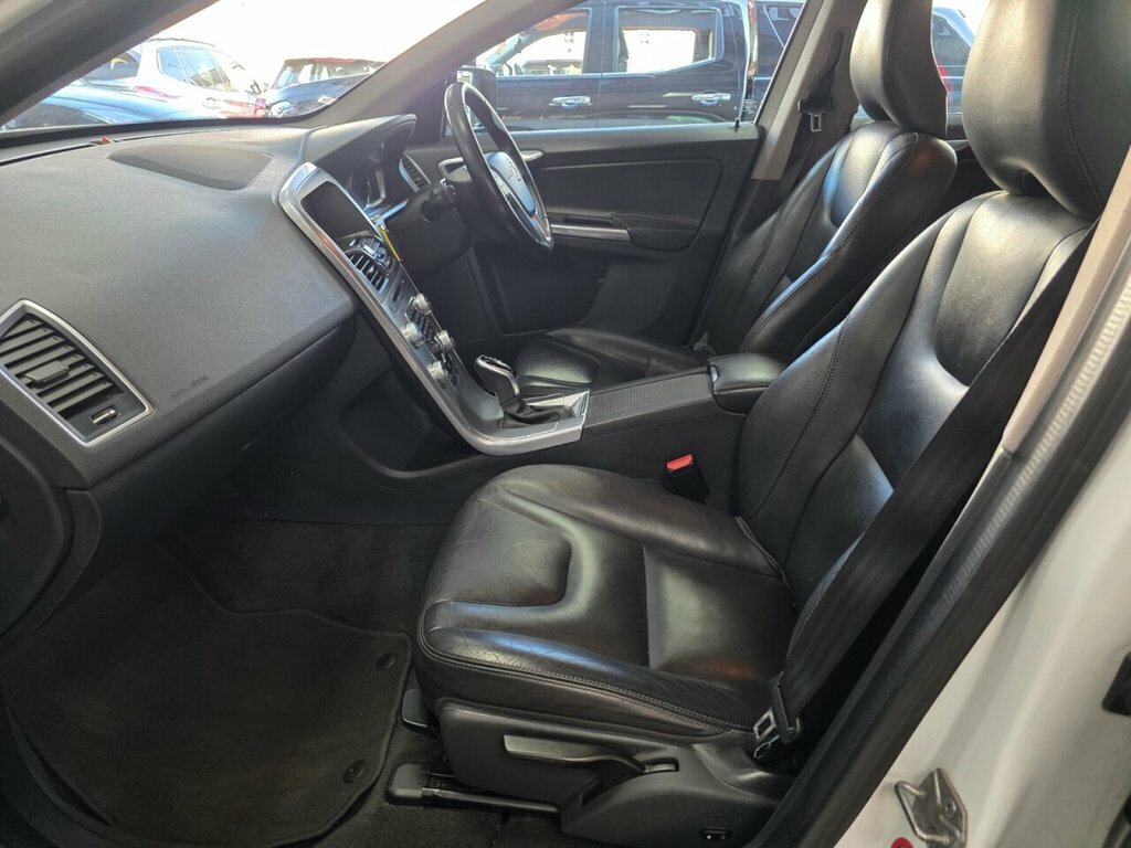 Volvo XC60 D4 Awd R-design Lux Nav Grey #18