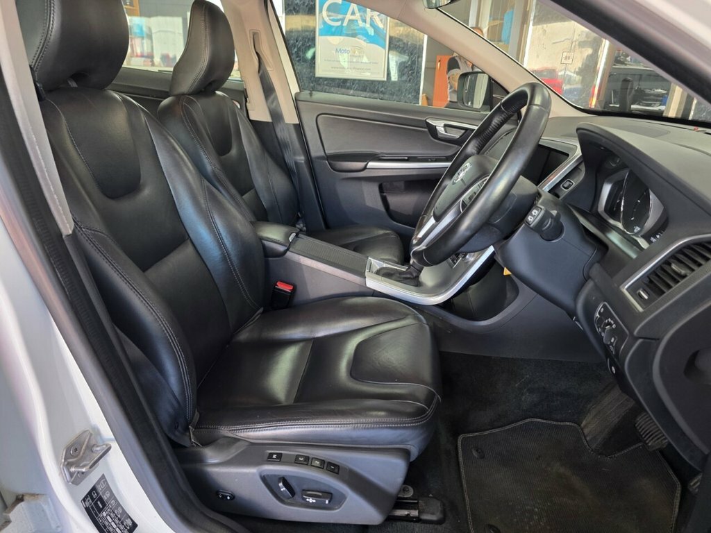 Volvo XC60 D4 Awd R-design Lux Nav Grey #43