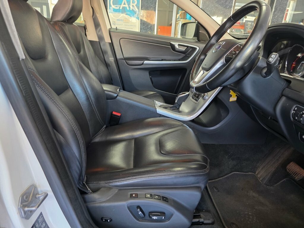 Volvo XC60 D4 Awd R-design Lux Nav Grey #39