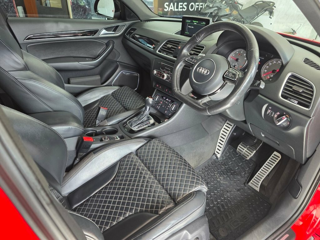 Audi RS Q3 2.5L Performance Red #5