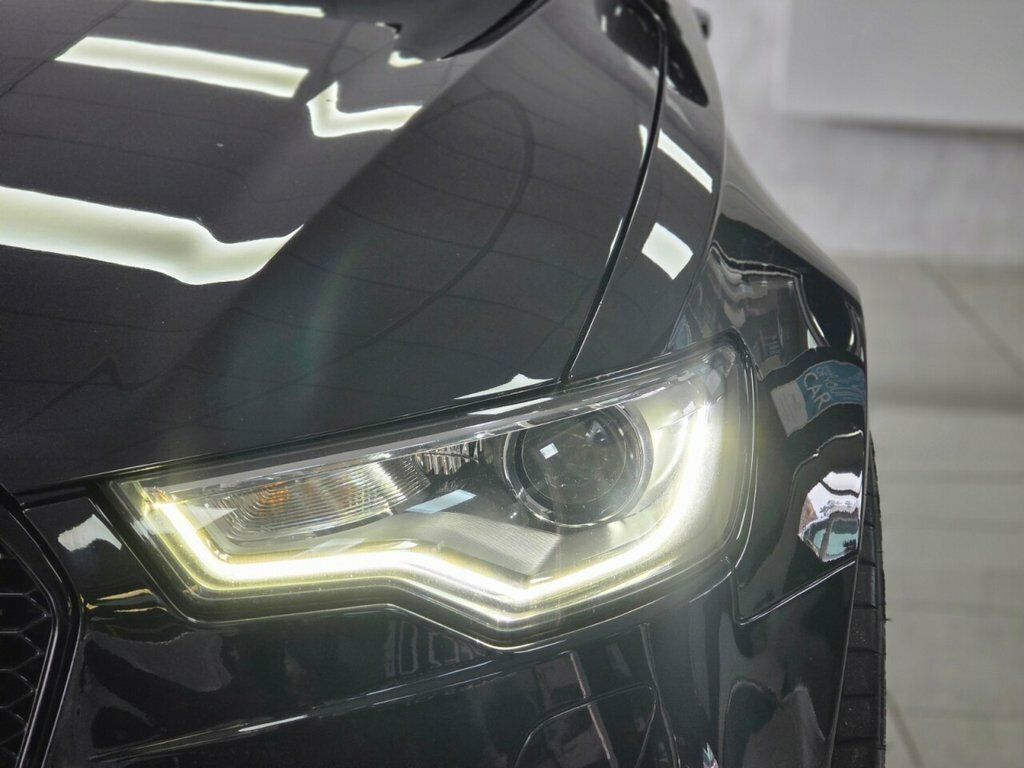 Audi RS6 Avant Estate Black #3