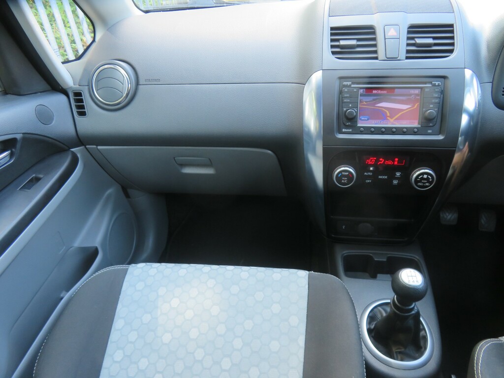 Suzuki SX4 Hatchback Silver #15