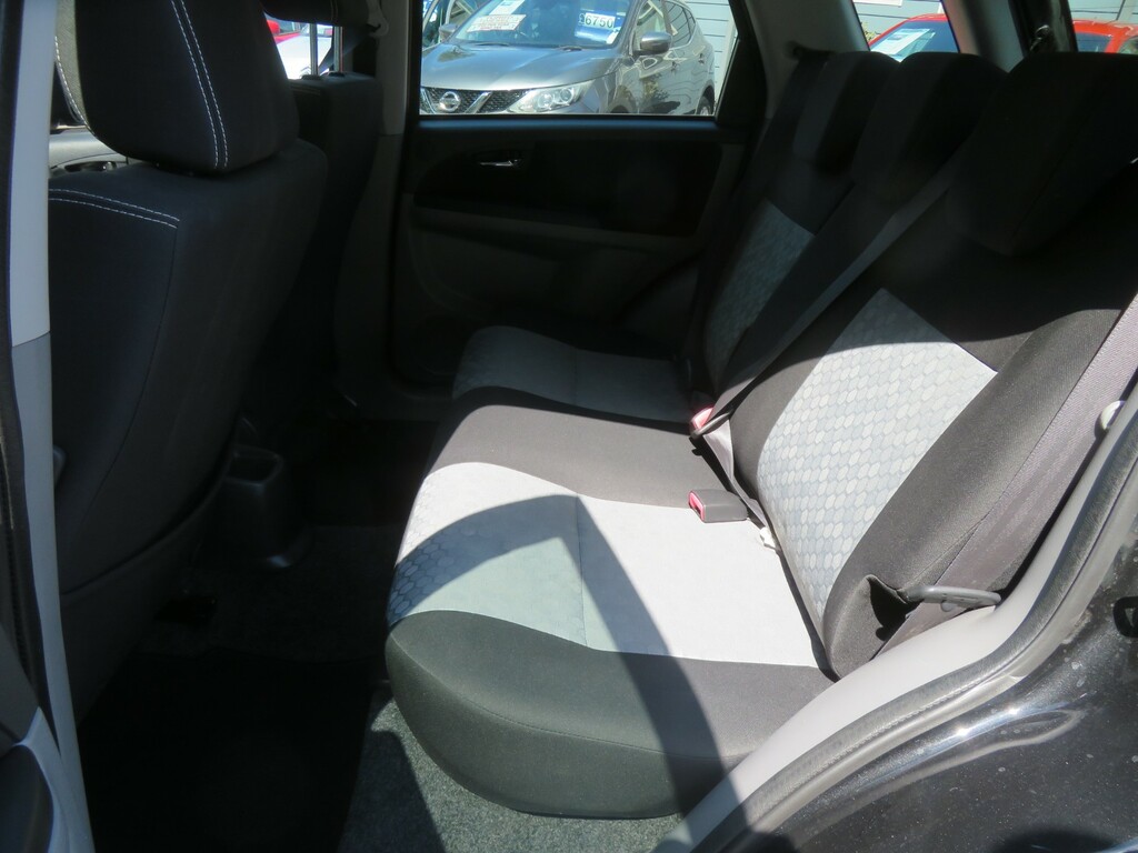 Suzuki SX4 Hatchback Silver #12