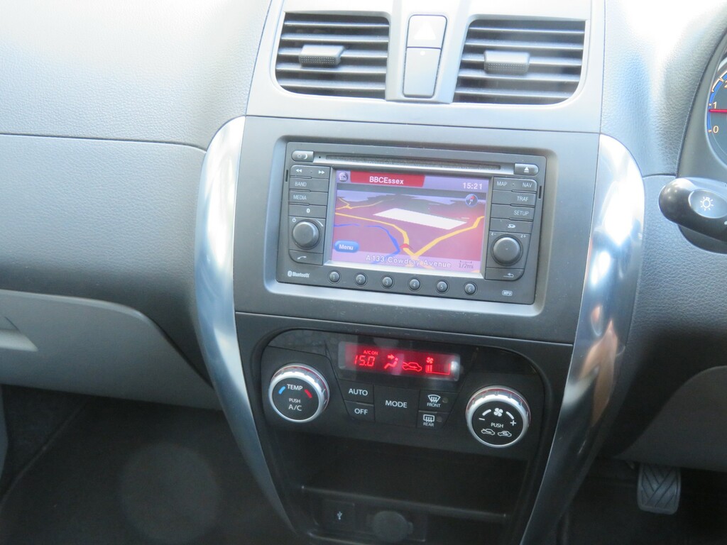 Suzuki SX4 Hatchback Silver #16