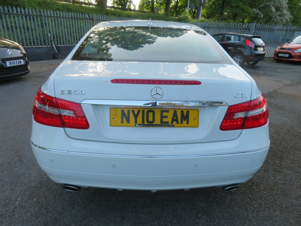 Mercedes-Benz E Class Cdi Blueefficiency Se #5