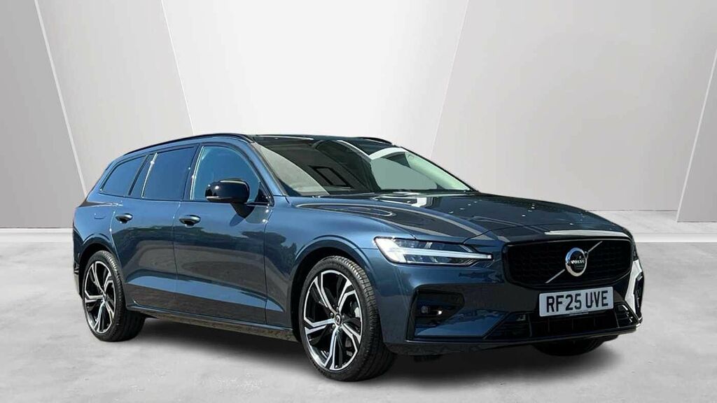 Volvo V60 2.0 Plus, B4 Mild Hybrid, Dark 360 Camera