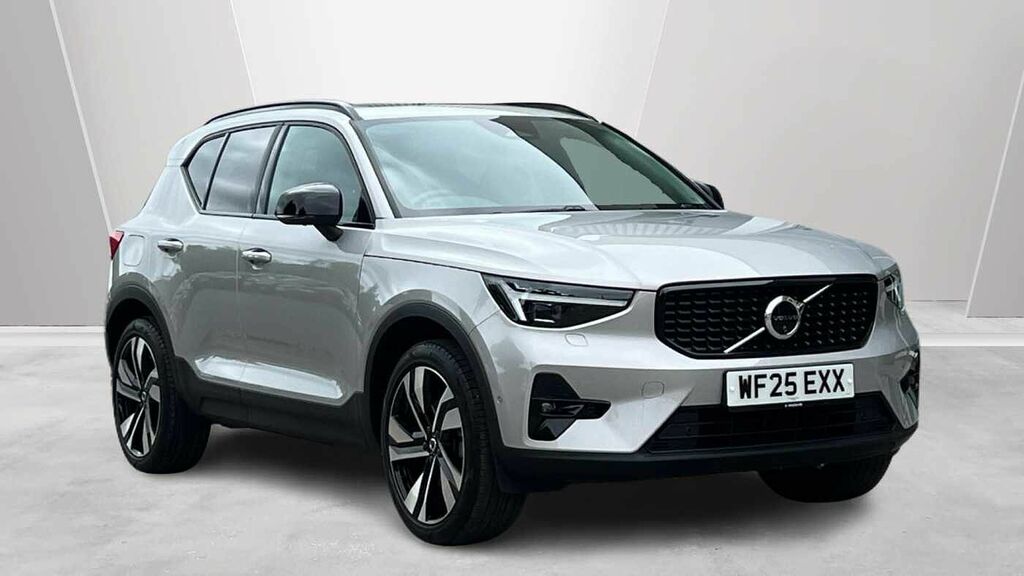 Volvo XC40 2.0 Ultra, B3 Mild Hybrid, Dark