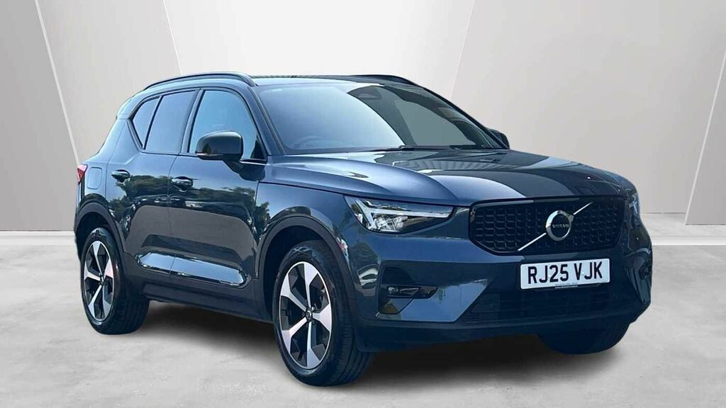 Volvo XC40 2.0 Plus, B4 Mild Hybrid, Dark Camera, Pi 