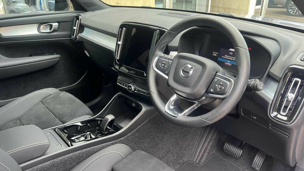 Volvo XC40 2.0 Plus, B4 Mild Hybrid, Dark Camera, Pi RF25LXN #4