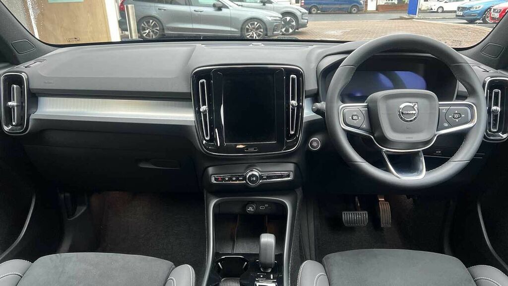 Volvo XC40 2.0 Plus, B4 Mild Hybrid, Dark Camera, Pi RF25XBP #5