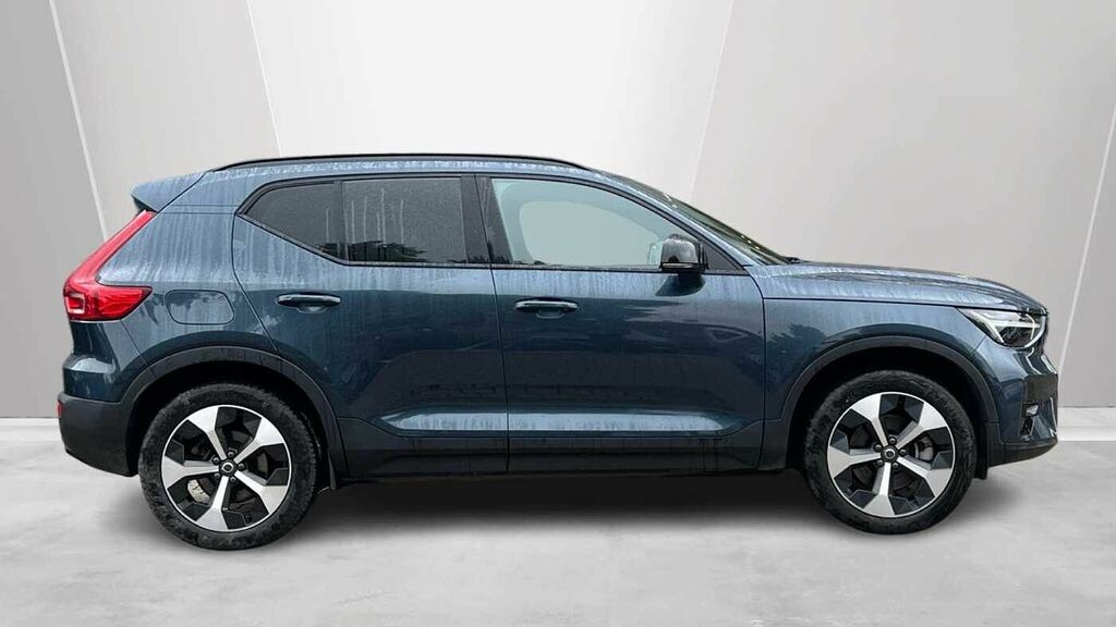 Volvo XC40 2.0 Plus, B4 Mild Hybrid, Dark Camera, Pi RF25XBP #3