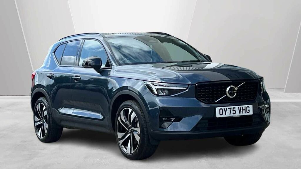 Volvo XC40 2.0 Plus, B4 Mild Hybrid, Dark Camera, Pi