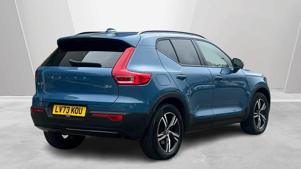 Volvo XC40 2.0 Plus, B4 Mild Hybrid, Dark Keyless, E LV73KOU Blue #2