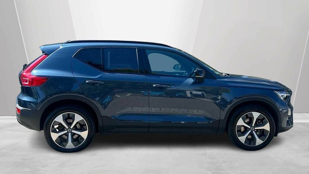 Volvo XC40 2.0 Plus, B4 Mild Hybrid, Dark Pilot, Key RF25HDD #3