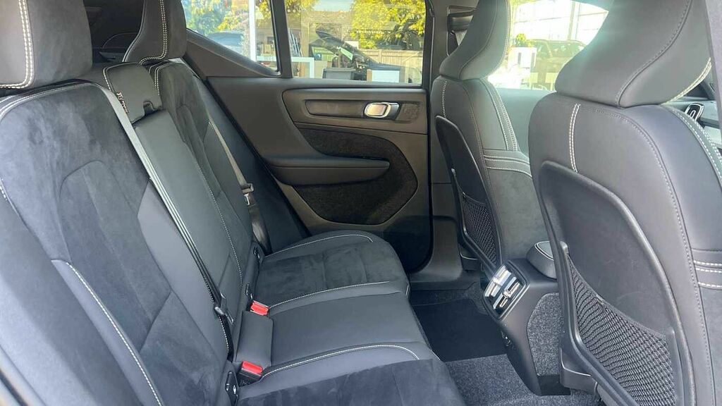 Volvo XC40 2.0 Black Edition Plus, B3 Mild Hybrid, Ca MM75OUJ #6