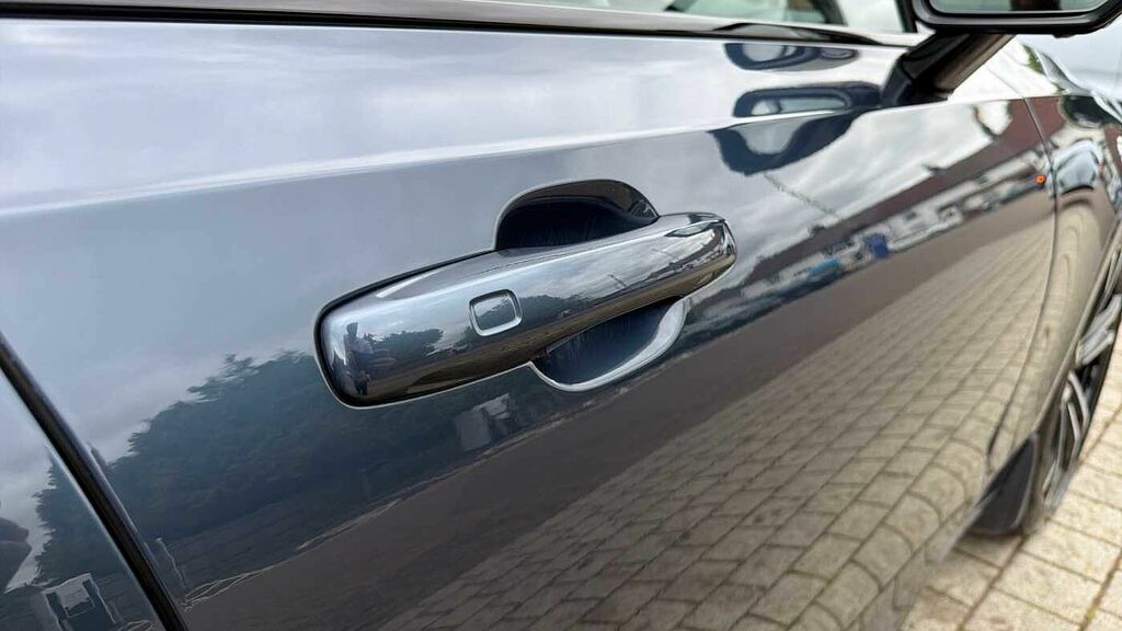 Volvo V90 Ultra T8 Awd Plug-in Hybrid Dark Blue #34