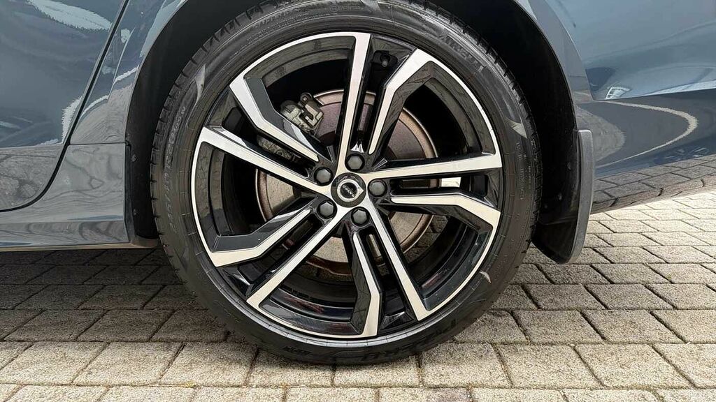 Volvo V90 Ultra T8 Awd Plug-in Hybrid Dark Blue #9