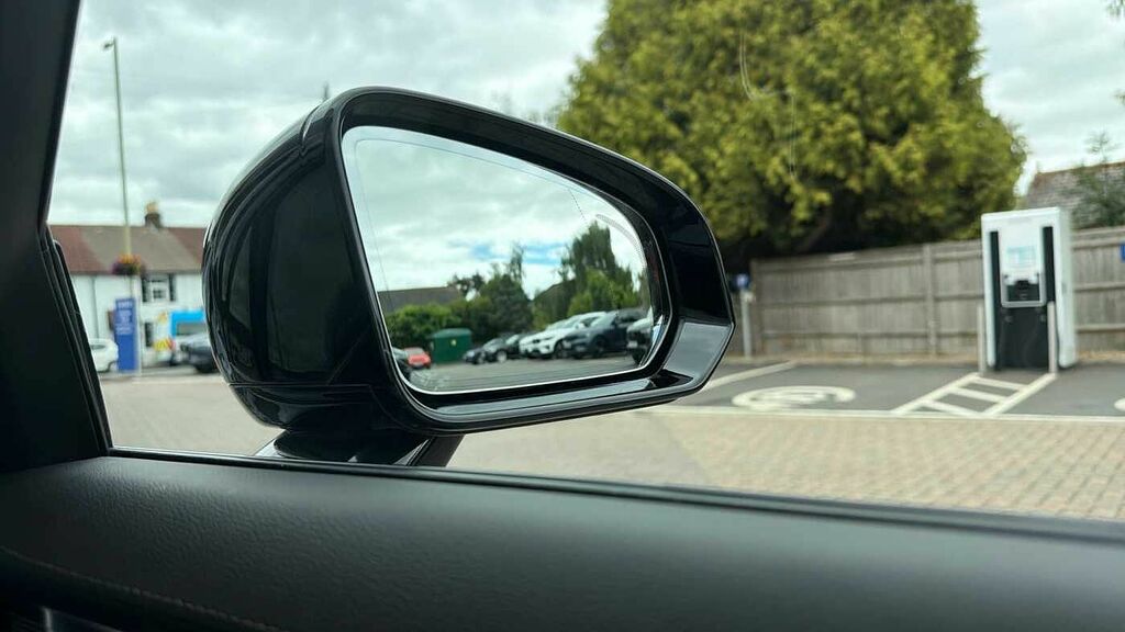 Volvo V90 Ultra T8 Awd Plug-in Hybrid Dark Blue #30
