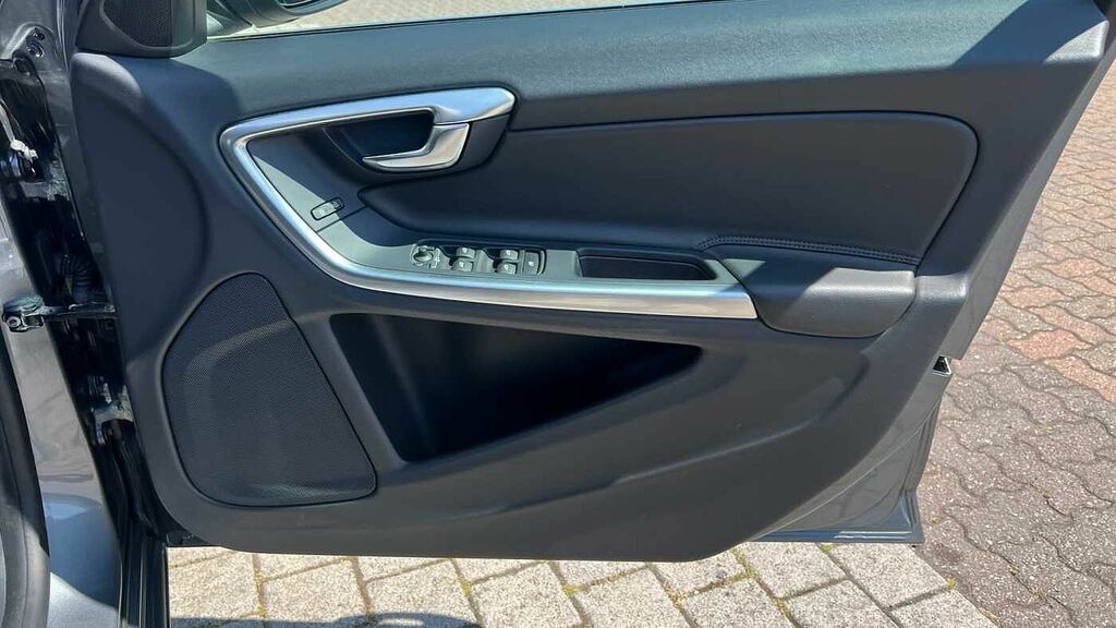 Volvo S60 2.0 D4 R-design Nav Grey #28