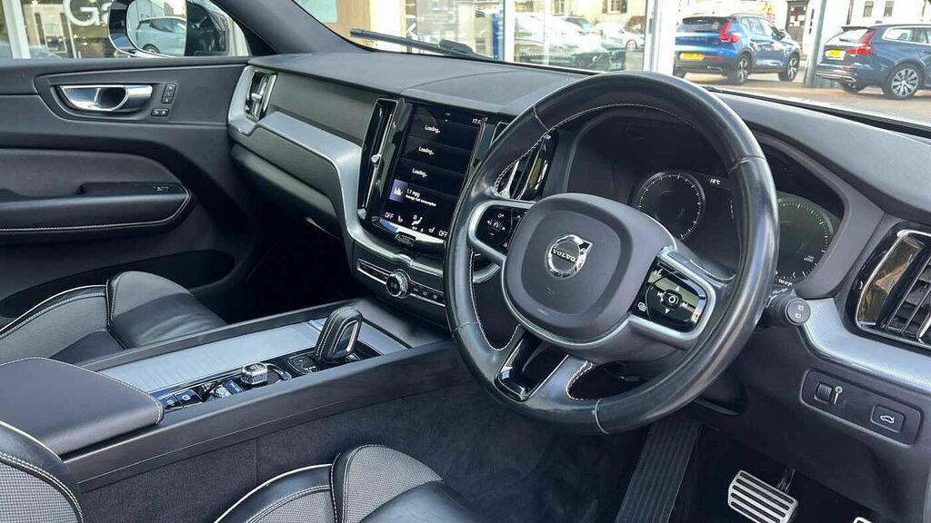 Volvo XC60 2.0 R-design, B5 Awd Mild Hybrid Sunroof, Camera, #4