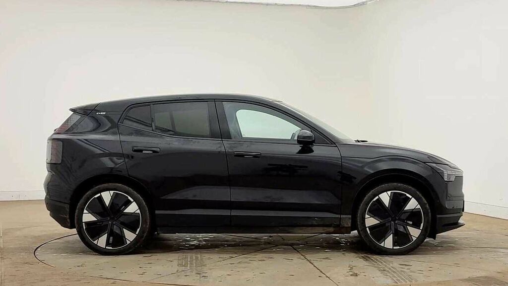 Volvo EX30 Plus, Single Motor Extended Range, Black #11