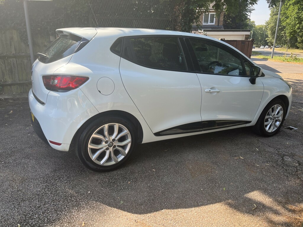 Renault Clio Hatchback 0.9 Dynamique Nav Tce 90 201767 SH67OYE White #4