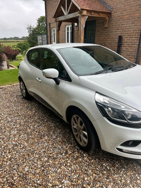Renault Clio Hatchback 0.9 Dynamique Nav Tce 90 201767 SH67OYE White #2