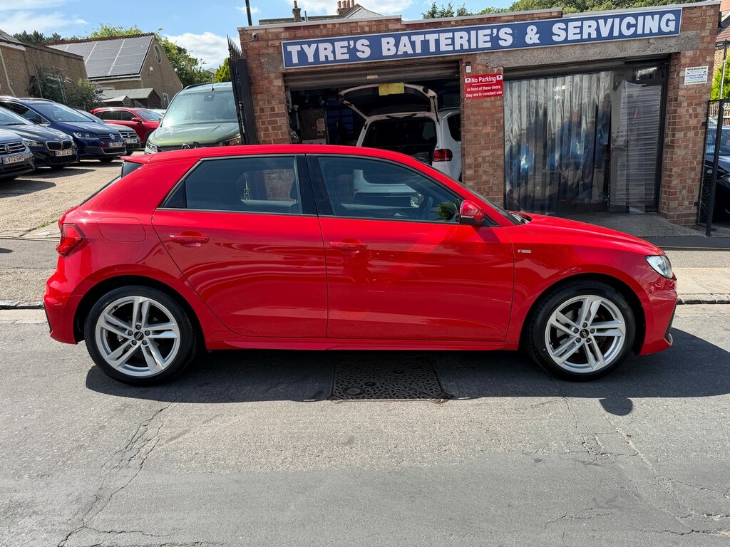 Audi A1 1.0 Tfsi 30 S Line Sportback S Tronic Euro 6 Red #2