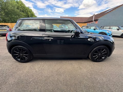 Mini Hatch Cooper Exclusive EF19KOV Black #5