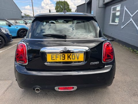 Mini Hatch Cooper Exclusive EF19KOV Black #4
