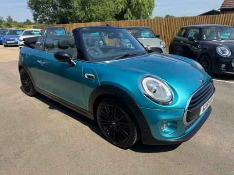Mini Convertible Cooper Blue