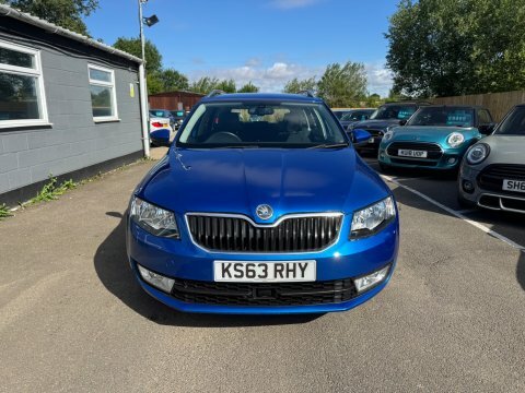 Skoda Octavia Elegance Tdi Cr KS63RHY Blue #3