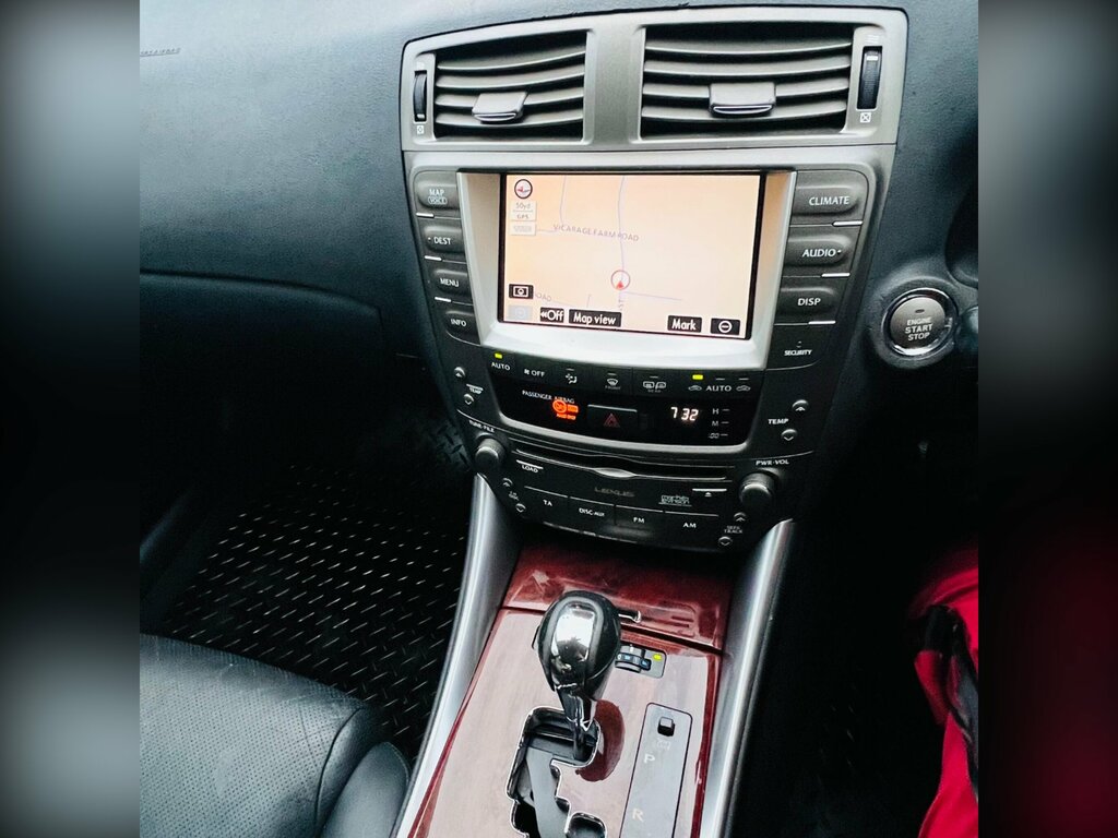 Lexus IS Se Silver #16