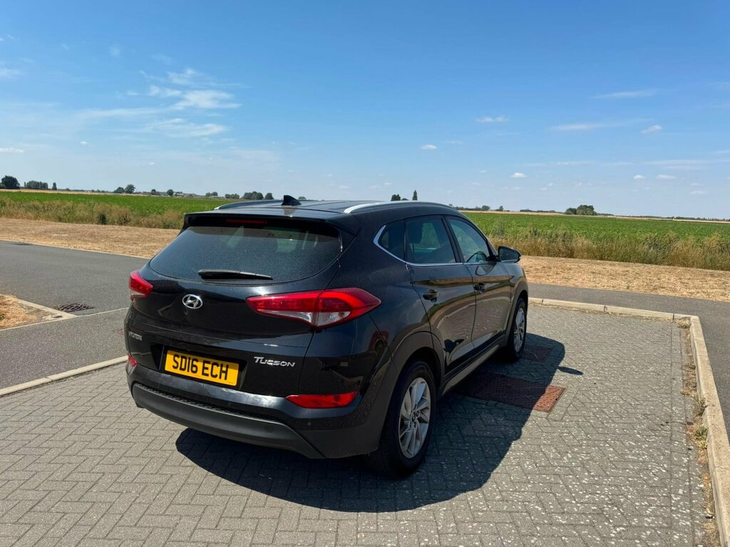Hyundai Tucson 1.7 Crdi Blue Drive Premium Euro 6 Ss Black #5