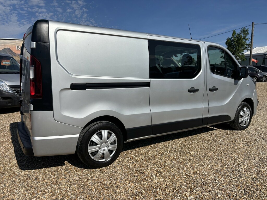 Vauxhall Vivaro Crew Cab Combi Van 1.6 Cdti 2900 Sportive Silver #3