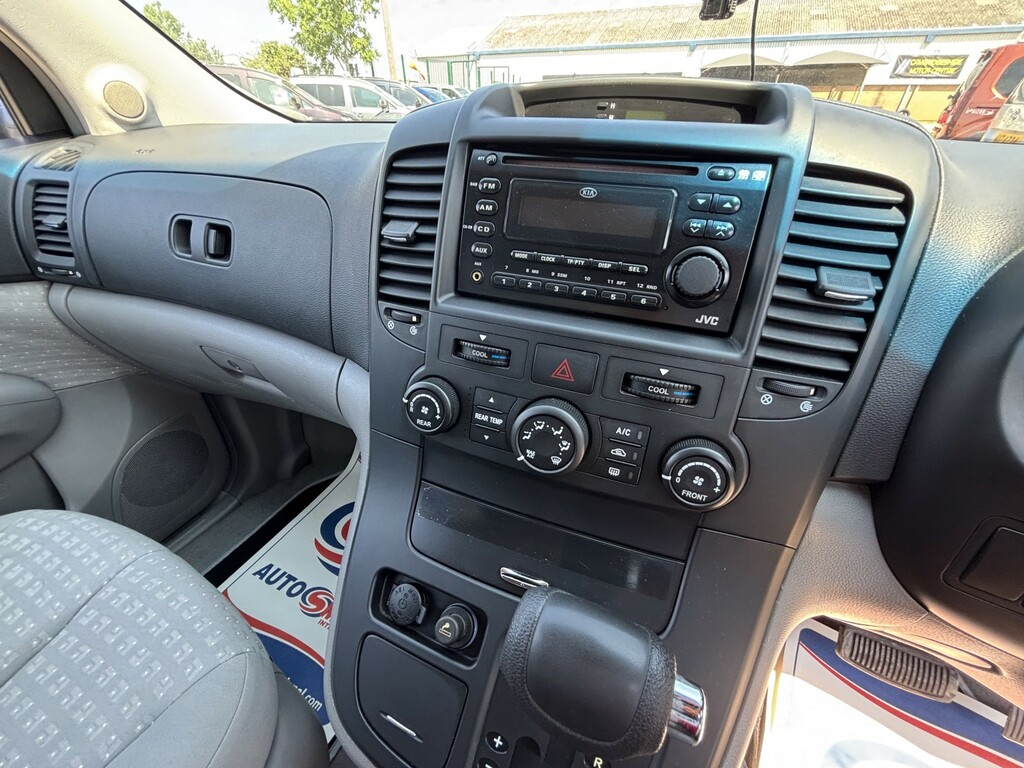 Kia Sedona 2.9 Crdi Ts Silver #16