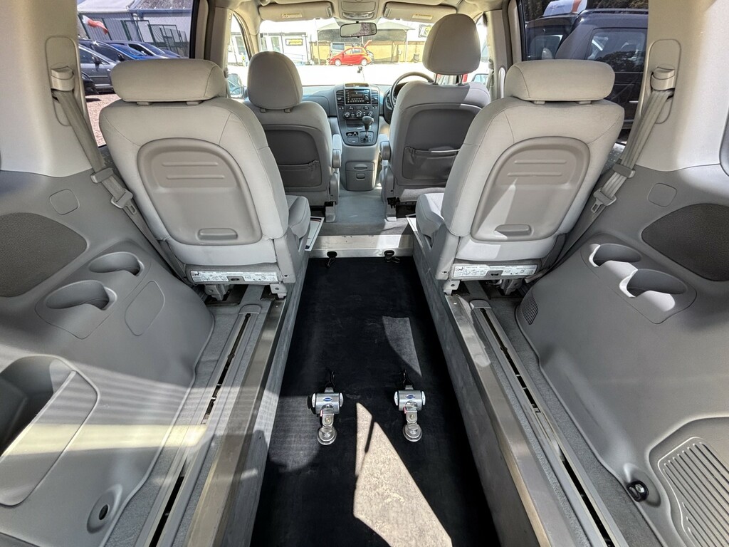 Kia Sedona 2.9 Crdi Ts Silver #9