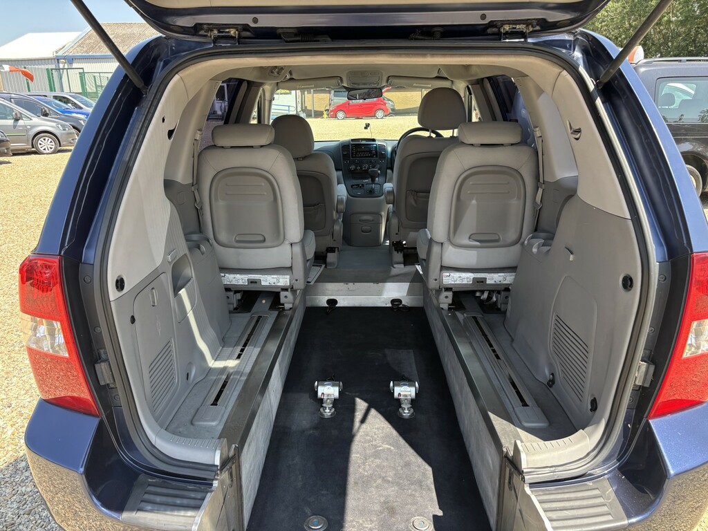 Kia Sedona 2.9 Crdi Ts Silver #10