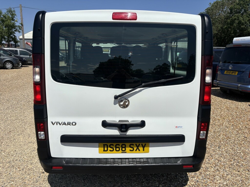 Vauxhall Vivaro 9 Seat Minibus 1.6 Cdti 2900 White #4