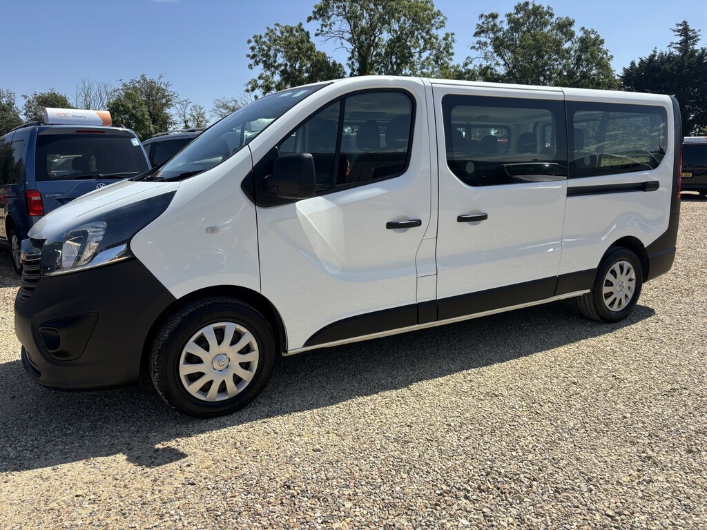 Vauxhall Vivaro 9 Seat Minibus 1.6 Cdti 2900 White #6