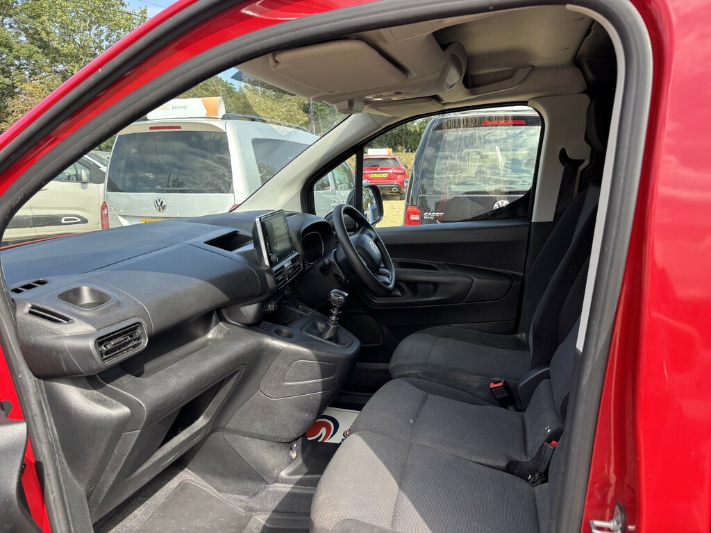 Citroen Berlingo  White #9