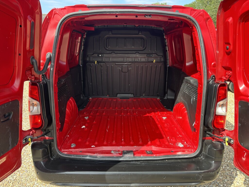 Citroen Berlingo  White #8