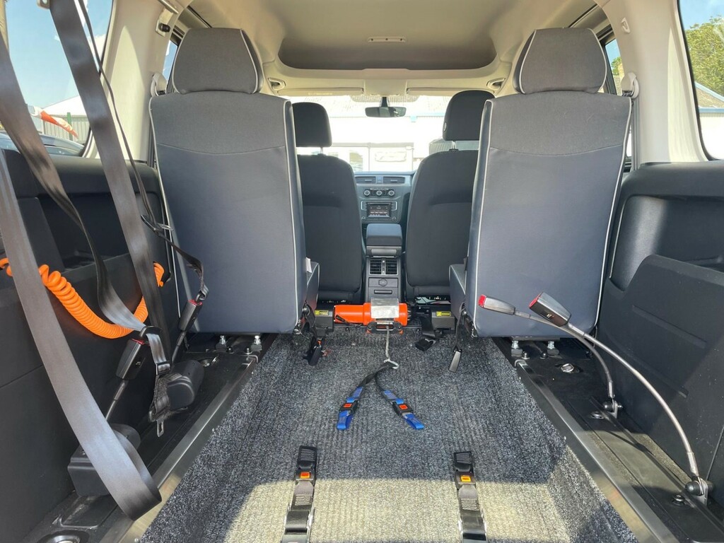Volkswagen Caddy Maxi Life Wav Wheelchair Accessible Vehicle 2 Silver #5