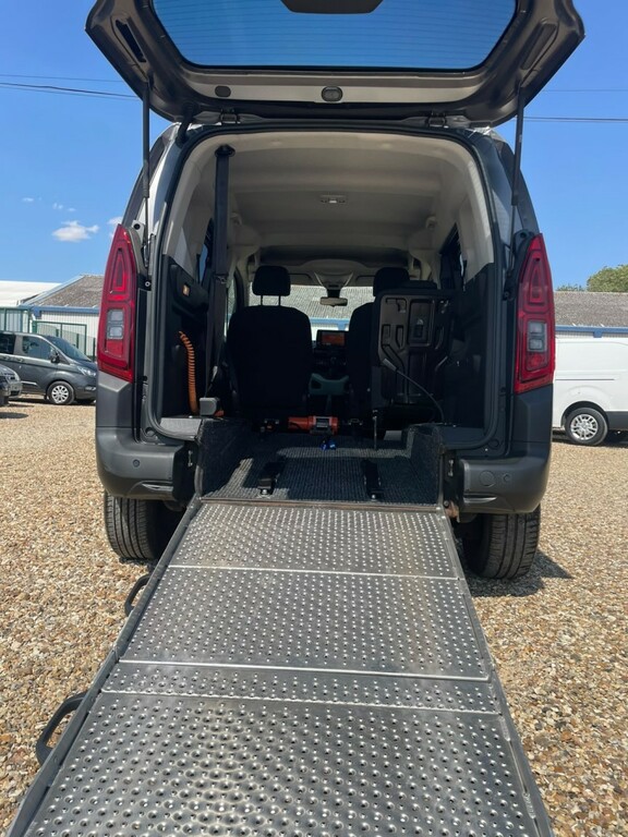 Citroen Berlingo Wheelchair Accessible Vehicle Wav 1.5 Bluehdi Feel Grey #5