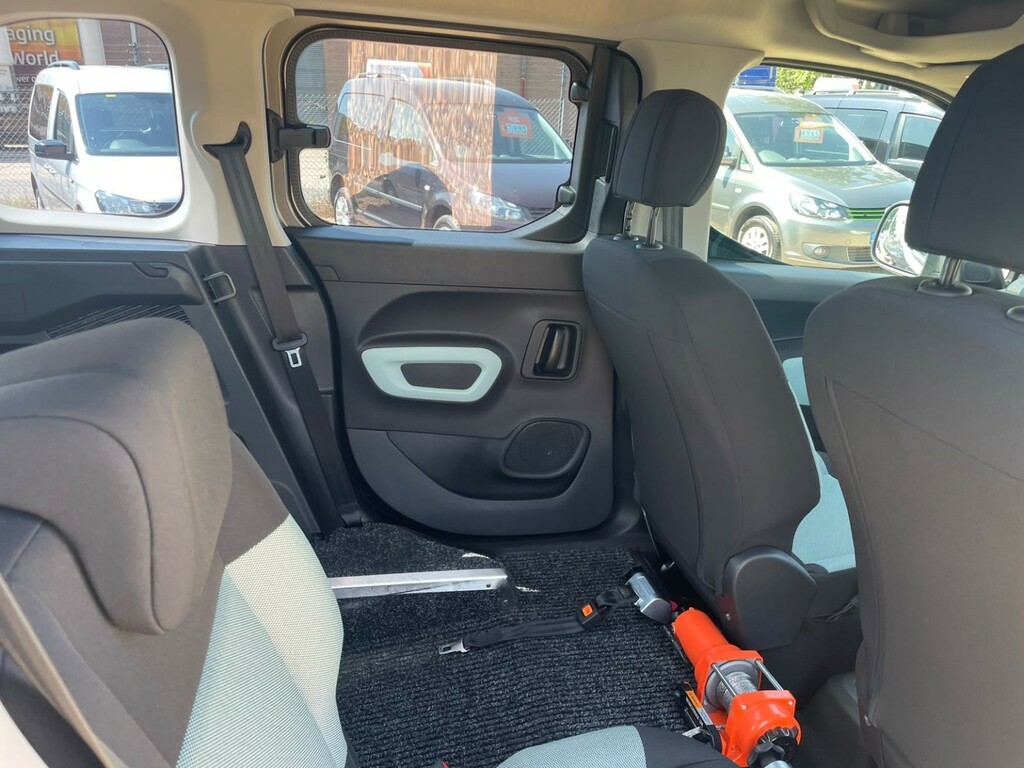 Citroen Berlingo 1.6L Enterprise M White #10