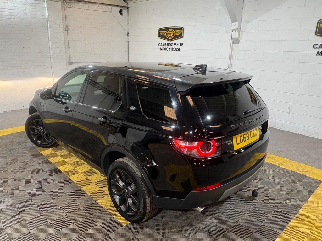 Land Rover Discovery Sport 2L Hse Black #38