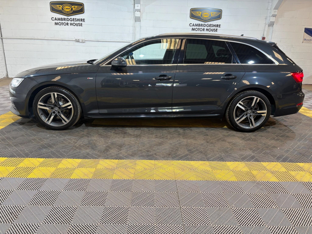 Audi A4 Avant S Line White #30