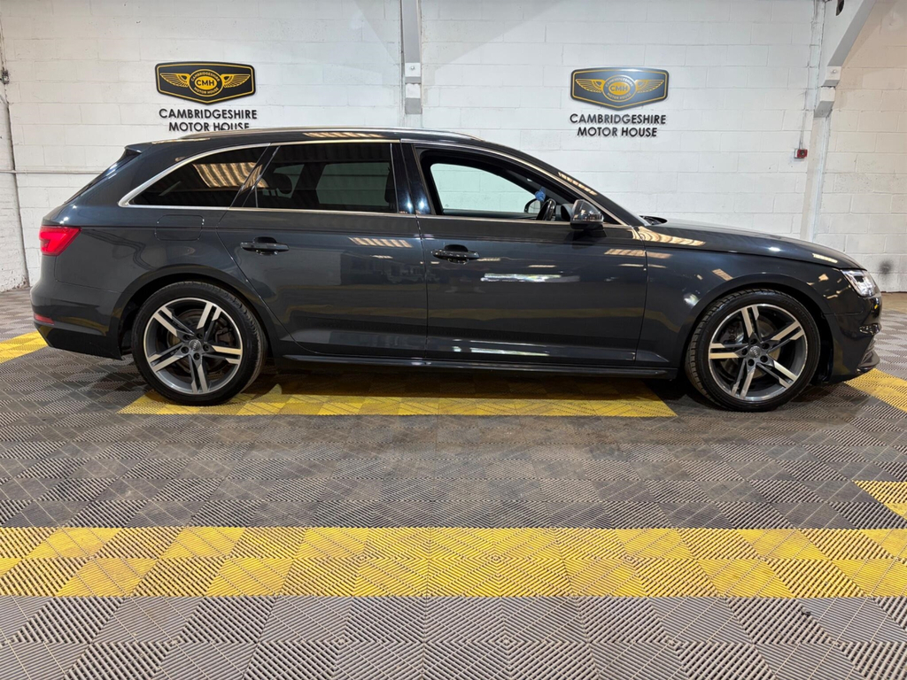 Audi A4 Avant S Line White #36